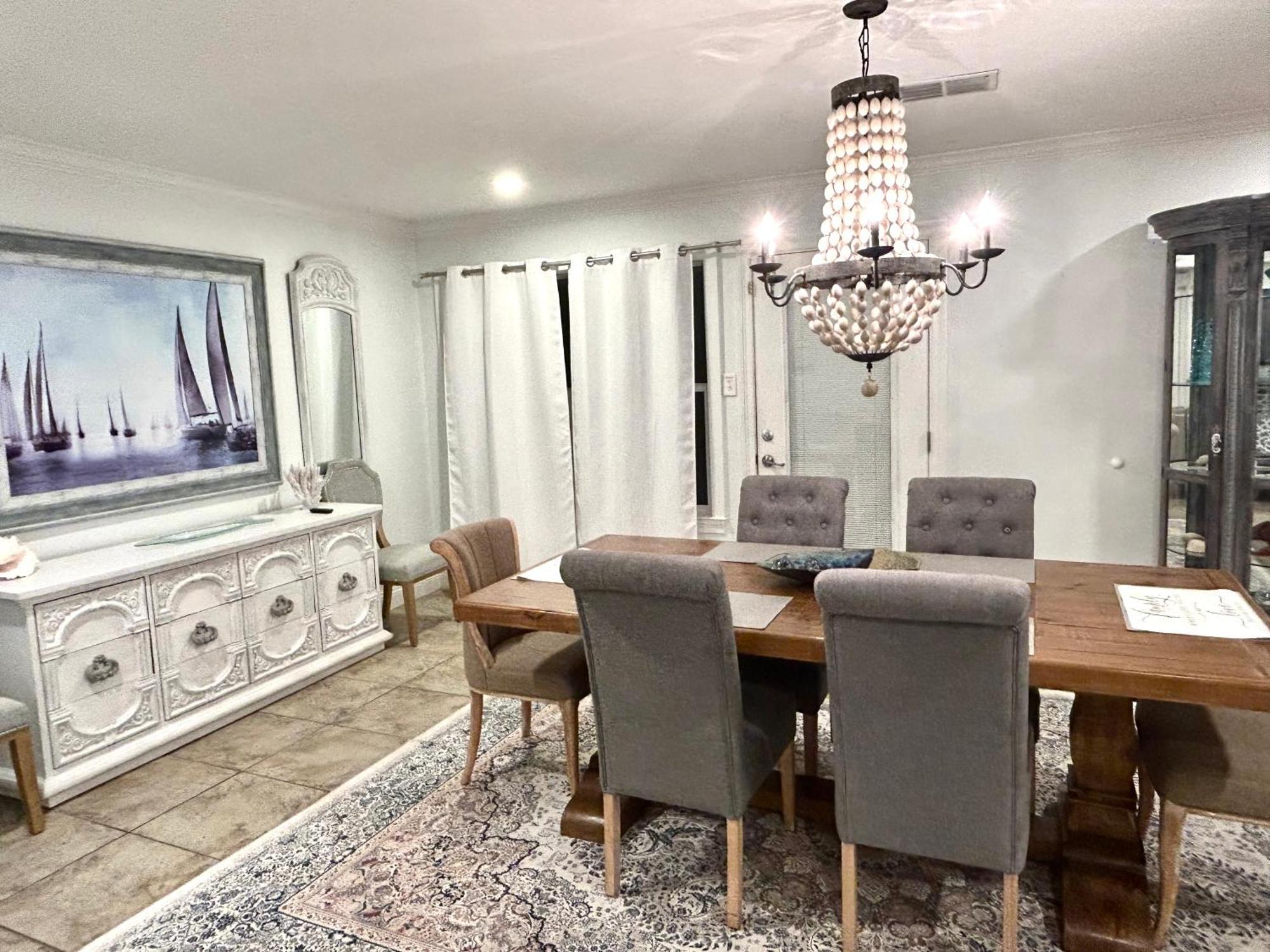 4/3 Home Centrally Located, Beach, Casino, Airport, Dining, Golfing, Shopping, Entertainment Gulfport Esterno foto
